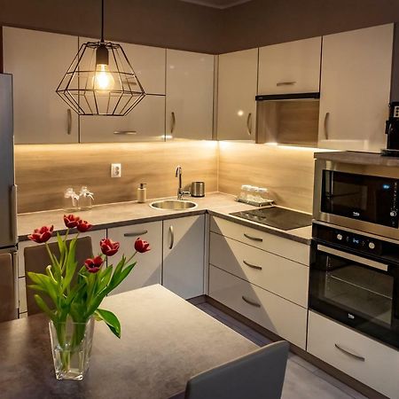Apartament Nad Stawami Lägenhet Sanok Exteriör bild